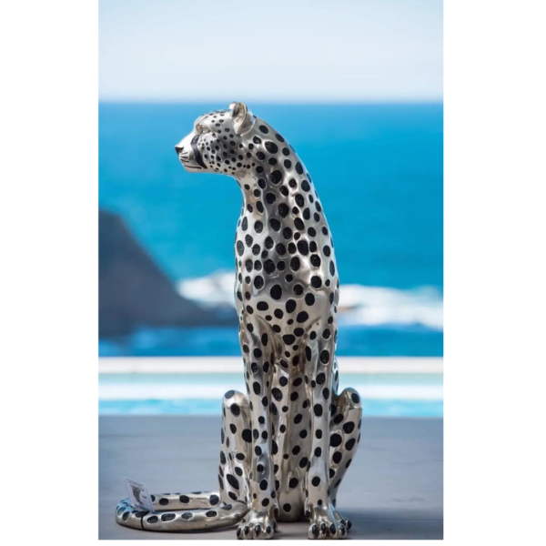 Silver Cheetah – Life-Size Sculpture