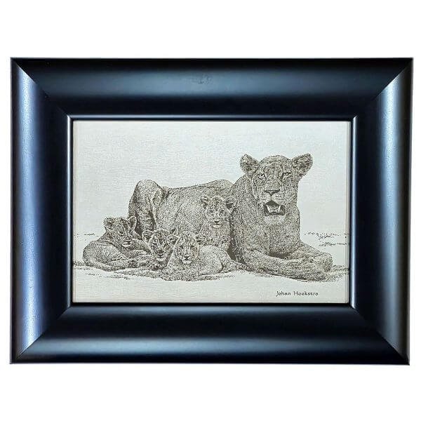 Johan Hoekstra Engraved Lioness & Cubs